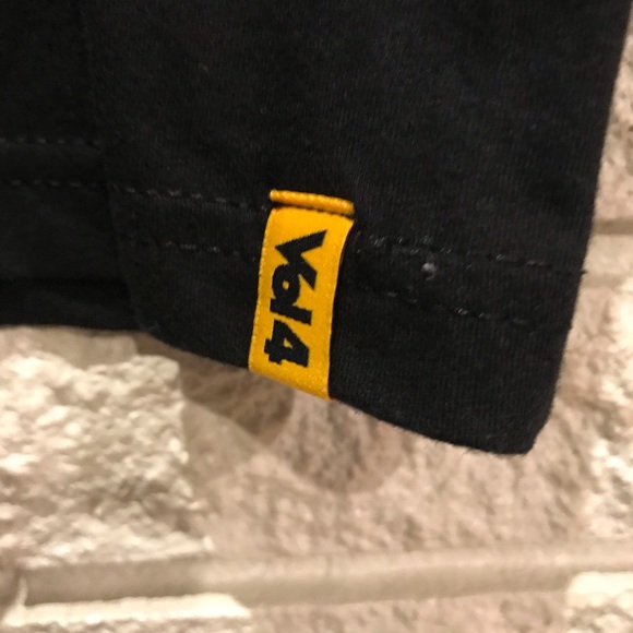 Volume 4 “Hang Ten” Mens Skate Tee New without Tag - Picture 4 of 4